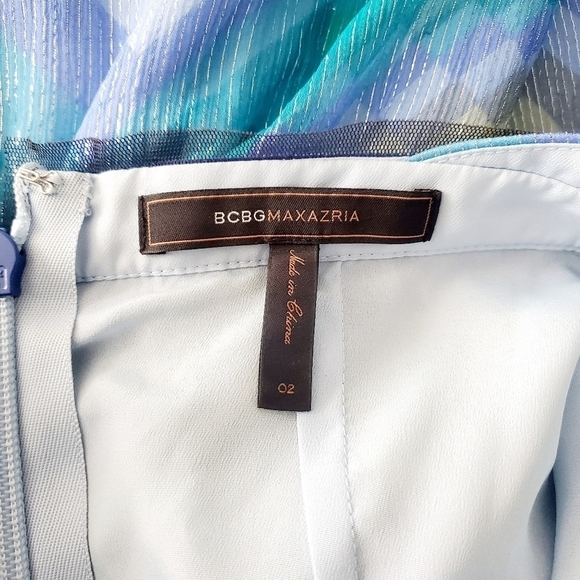 BCBG MAXAZRIA BRIGHT CHAMBRAY PRINTED Silk Dress - Picture 4 of 5